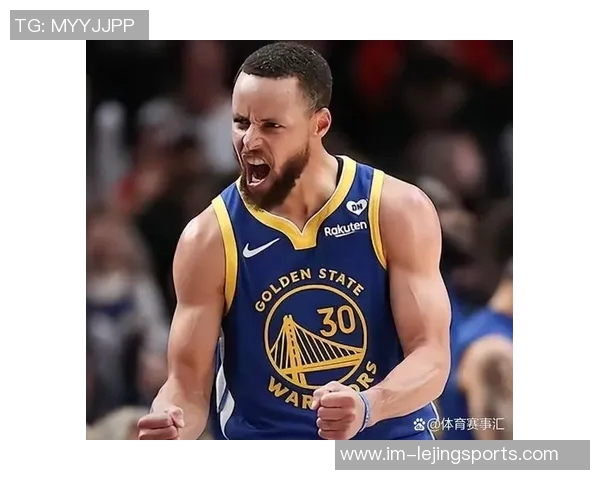 库里回应关键进攻犯规事件称自己只是正常挥臂防守者侵犯了我的空间